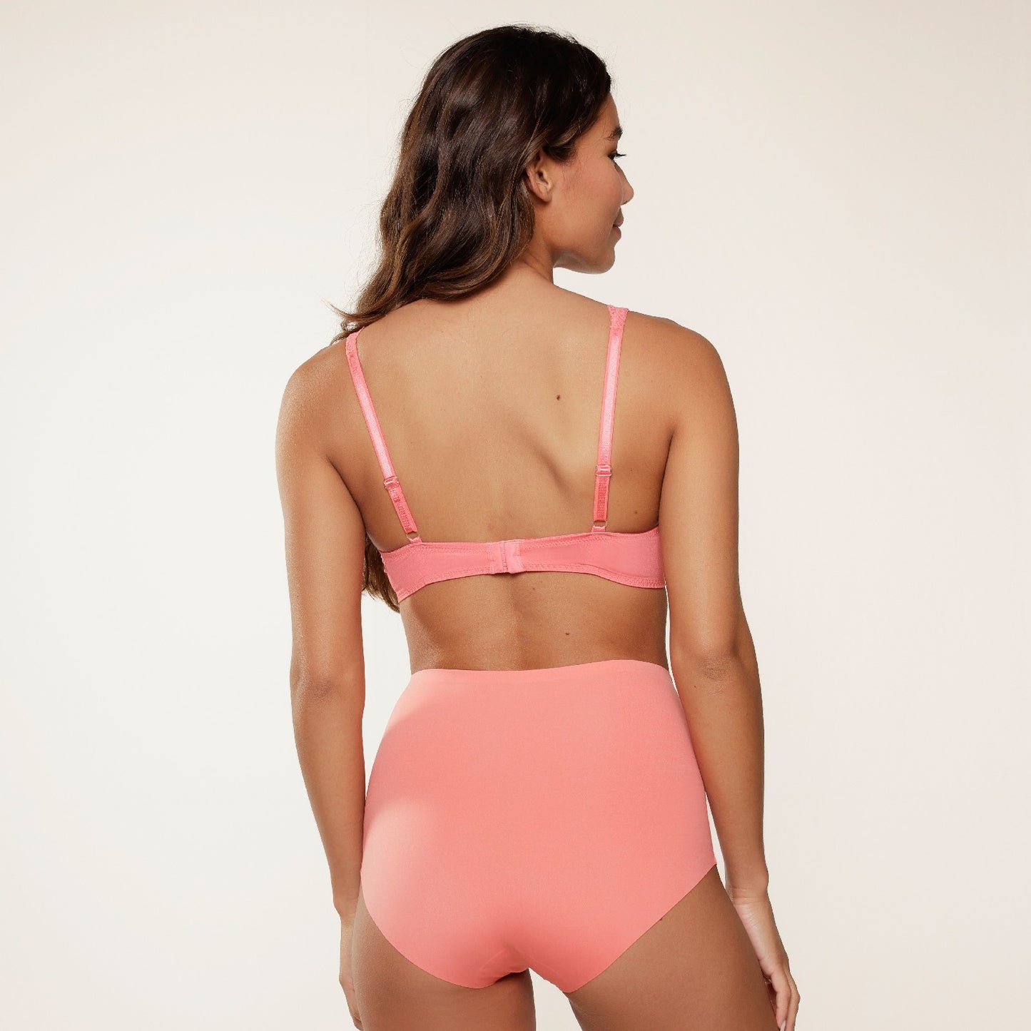 DAILY Uni Fit T-Shirt Bra 1400-1 322 Spiced coral