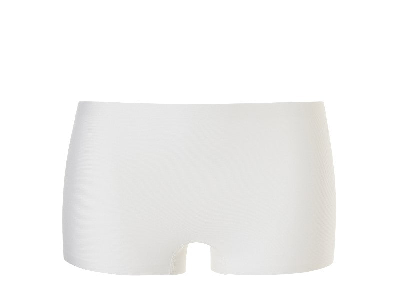 Secrets women shorts 30178 1056 off white